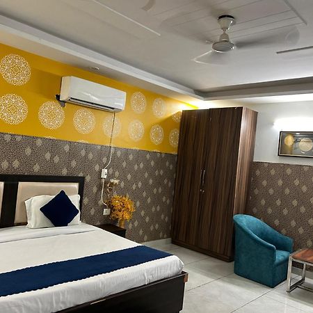 מלון גורגאון Tanvi Premium Residency Near Artemis Hospital, Gurugram מראה חיצוני תמונה