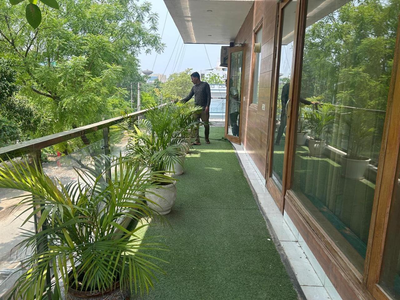 מלון גורגאון Tanvi Premium Residency Near Artemis Hospital, Gurugram מראה חיצוני תמונה