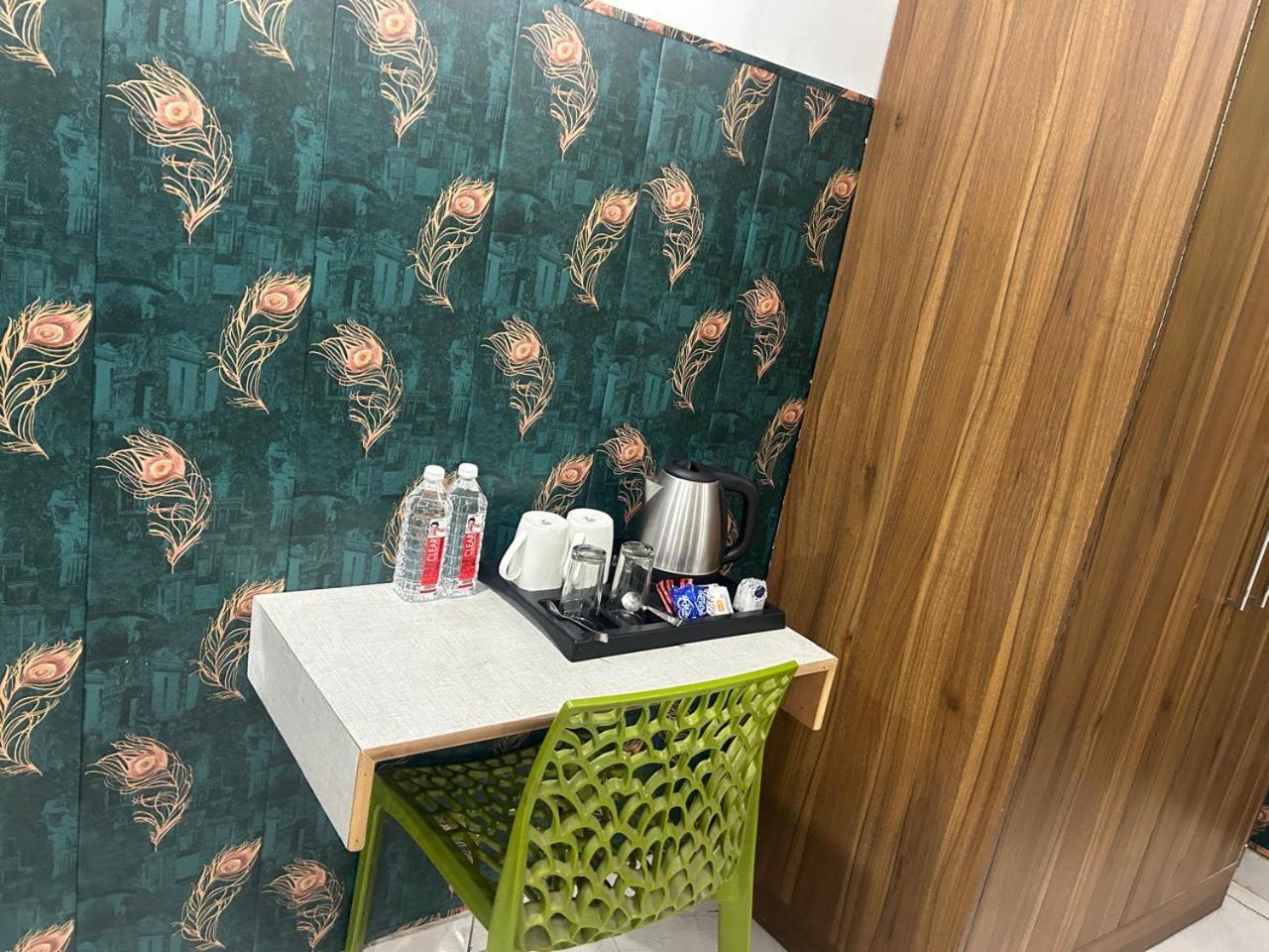 מלון גורגאון Tanvi Premium Residency Near Artemis Hospital, Gurugram מראה חיצוני תמונה
