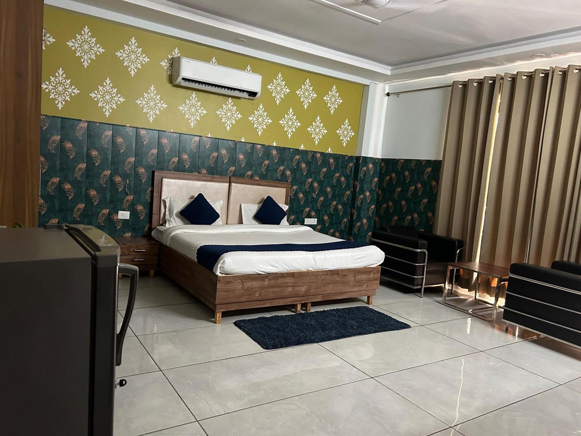 מלון גורגאון Tanvi Premium Residency Near Artemis Hospital, Gurugram מראה חיצוני תמונה